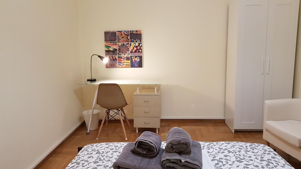 Menta Errathens Apartment - Athens Center, 5 Bd, 2 Bath Exteriör bild