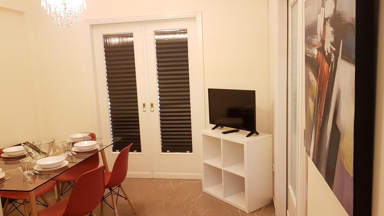 Menta Errathens Apartment - Athens Center, 5 Bd, 2 Bath Exteriör bild