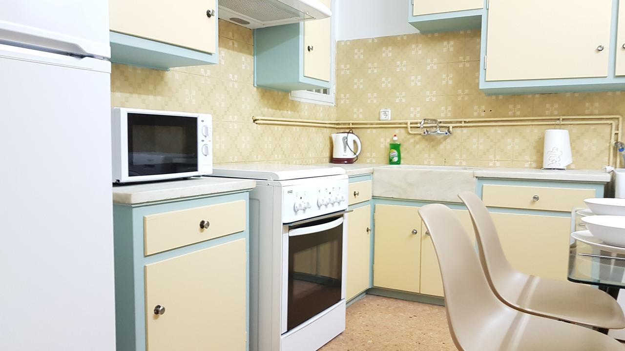 Menta Errathens Apartment - Athens Center, 5 Bd, 2 Bath Exteriör bild